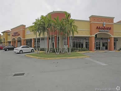 Florida Strip Centers Real Estate Specialist - Let us help you buy or sell your next Strip Centers Property