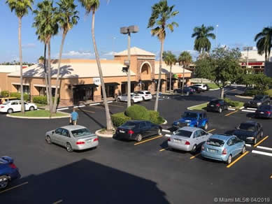 Florida Strip Centers Real Estate Specialist - Let us help you buy or sell your next Strip Centers Property