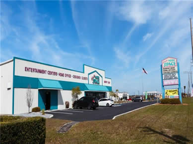 Florida Strip Centers Real Estate Specialist - Let us help you buy or sell your next Strip Centers Property