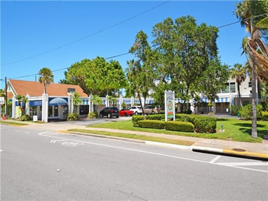 Florida Strip Centers Real Estate Specialist - Let us help you buy or sell your next Strip Centers Property