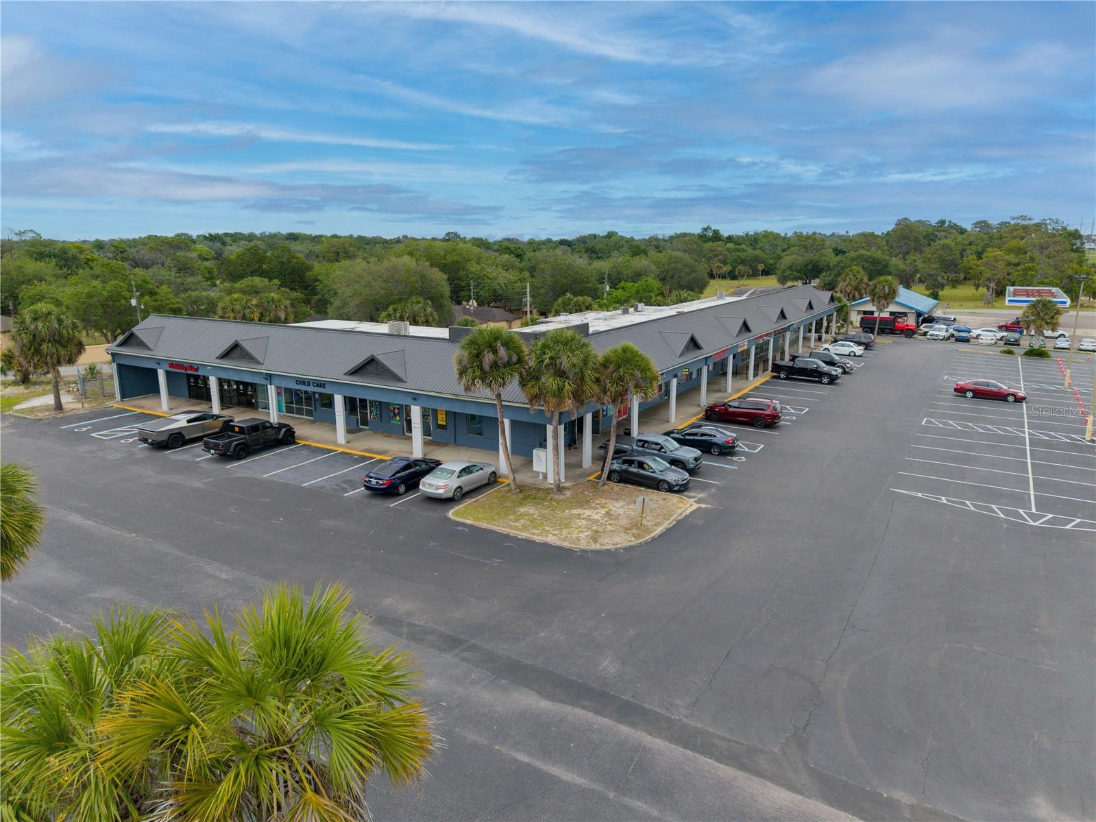 9 Unit Strip Center For Sale in Ocala, FL - 19,400 sq ft $2,400,000